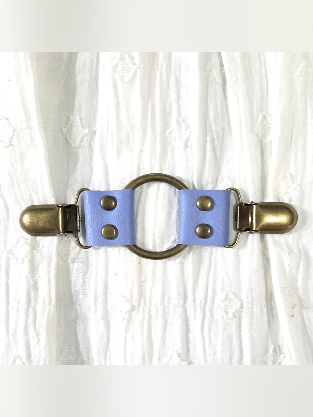 Light Blue Leather Cinch Clip W/ Bronze Tone Oring, DIY Tailor, New, Handmade